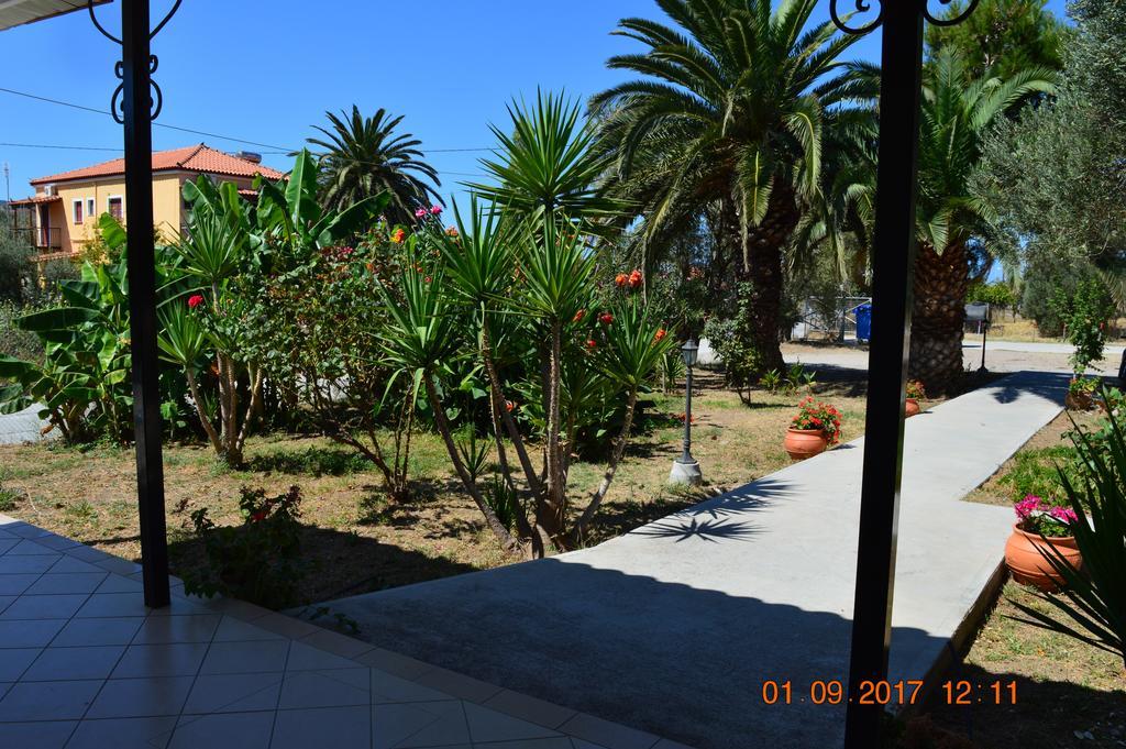 Garden View Apartments 아낙소스 외부 사진