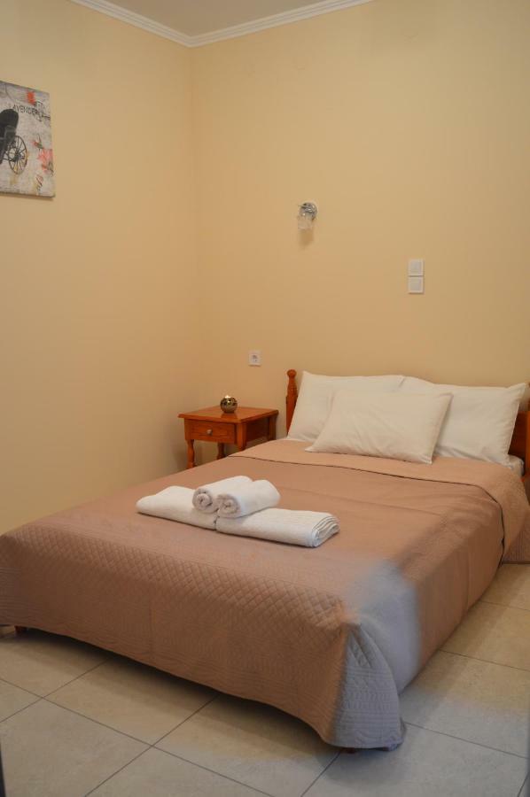 Garden View Apartments 아낙소스 외부 사진